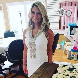 Meet your Posher, Whitney